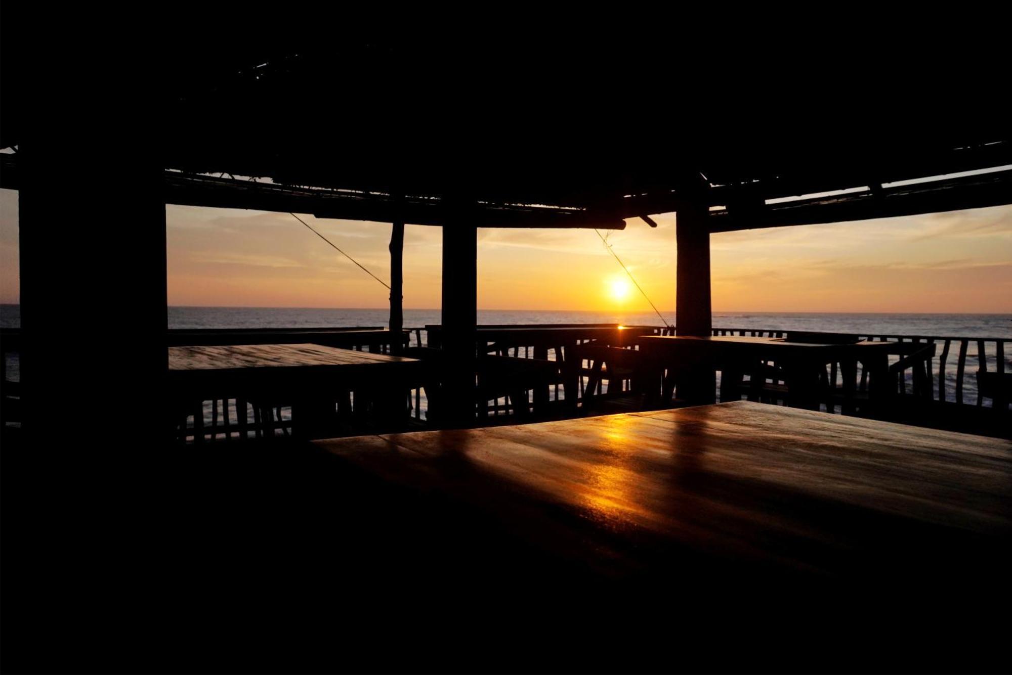 Manta Beach Resort & Ayurvedic Wellness Centre Bussa Extérieur photo