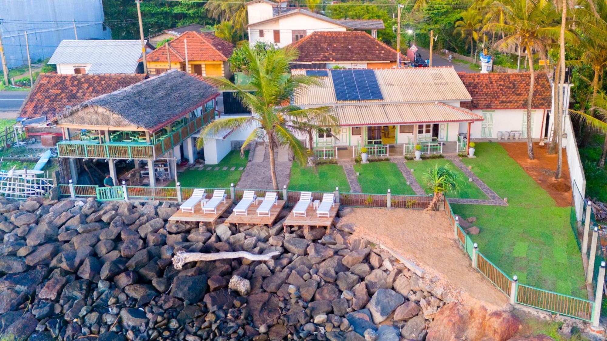 Manta Beach Resort & Ayurvedic Wellness Centre Bussa Extérieur photo