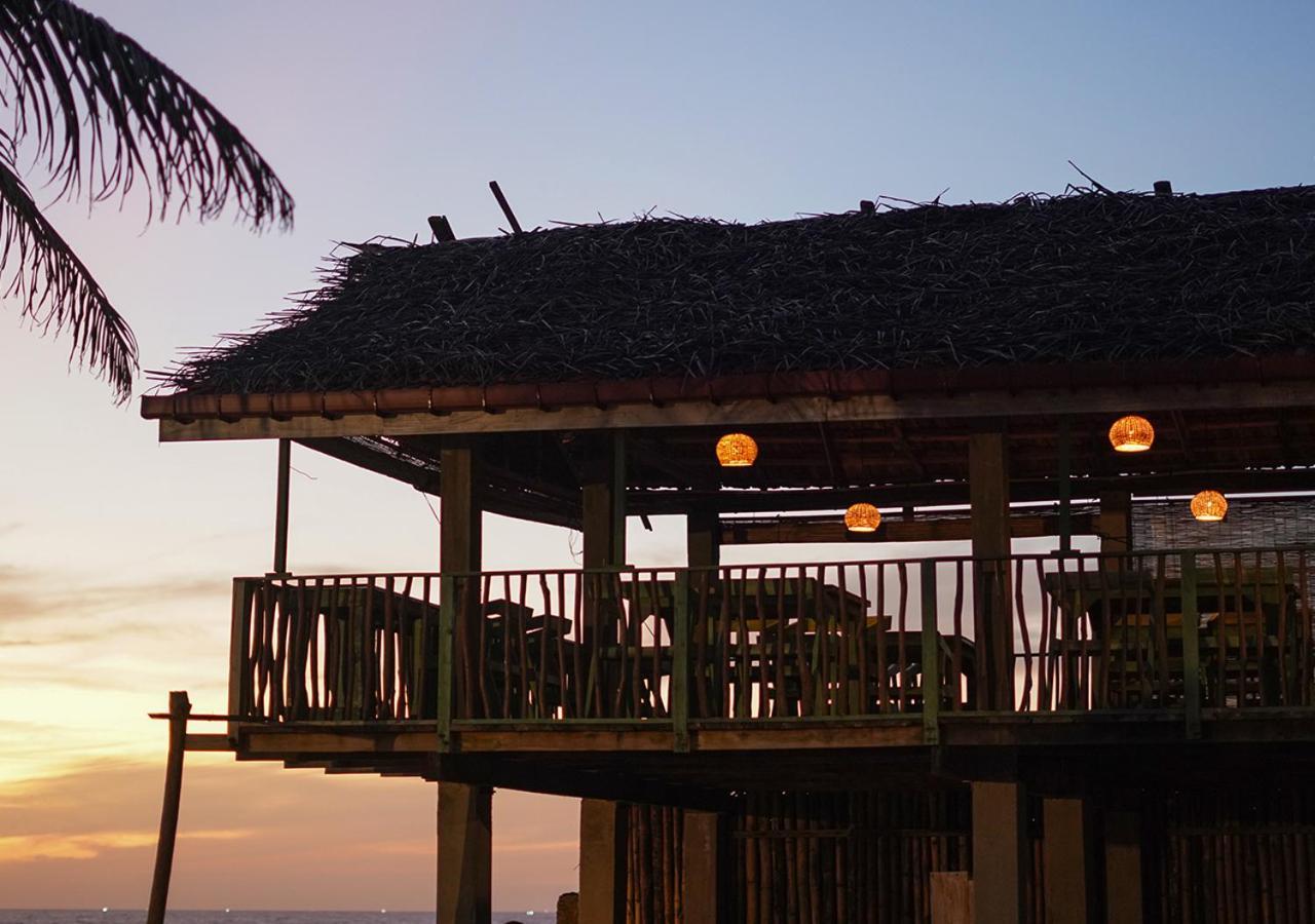 Manta Beach Resort & Ayurvedic Wellness Centre Bussa Extérieur photo